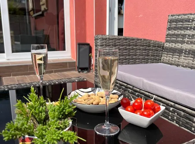 - New - La Terracalm - Wifi / Netflix