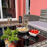 - New - La Terracalm - Wifi / Netflix